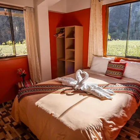 Peru Quechua'S Lodge Riverside Ollantaytambo Exterior photo