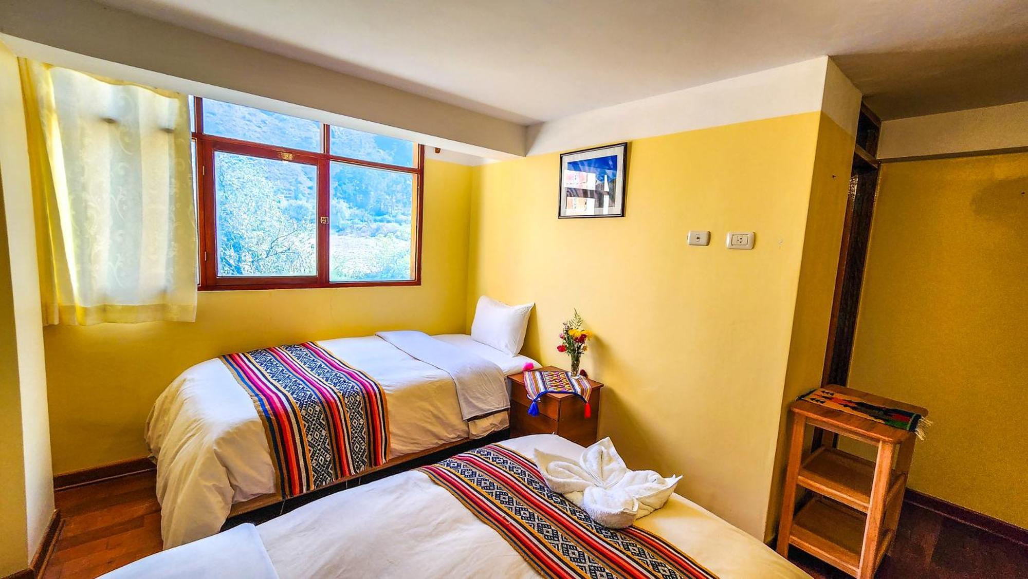 Peru Quechua's Riverside Lodge *